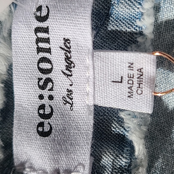 ee:some Candian Tux Top - Picture 7 of 10